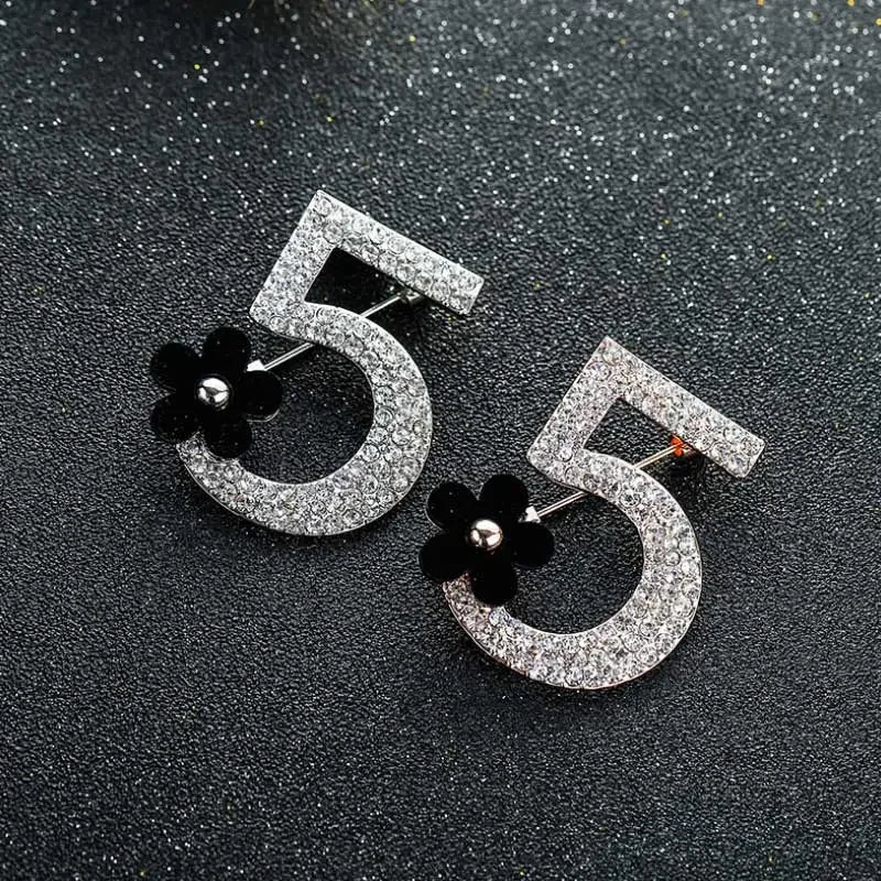 Letter 5 Full Crystal Rhinestone Brooch Pins For Women Party Flower Number Brooches